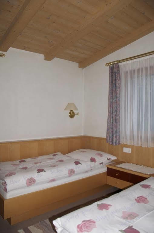 Edelberg Apartments Ausservillgraten Экстерьер фото
